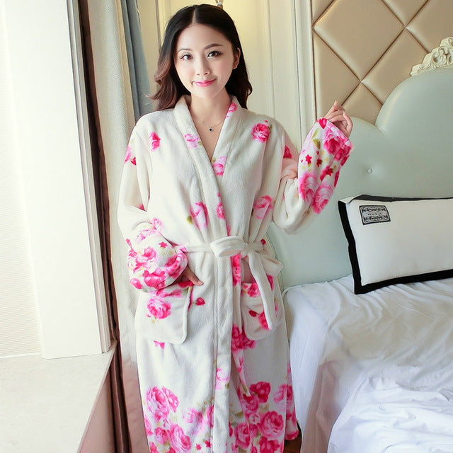 Cartoon Lovely 2018 Thicken Nightgowns Winter Bathrobe Women Pajamas Bath Flannel Warm Robe Sleepwear Womens Robes Coral Velvet
